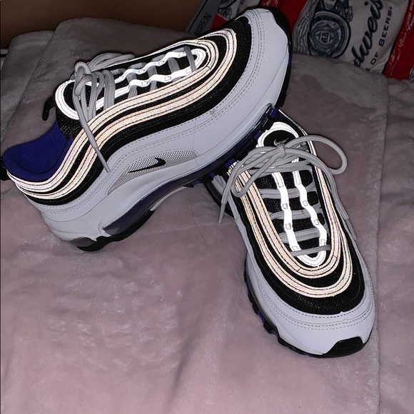 Nike 97’s shoes - Picture 3 of 3